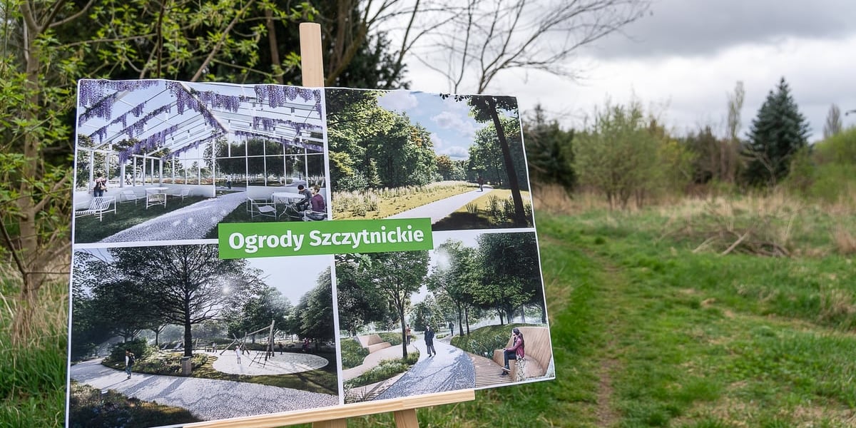 Plansza z wizualizacjami Ogrodów Szczytnickich w parku Szczytnickim, zdjęcie z 2024 roku