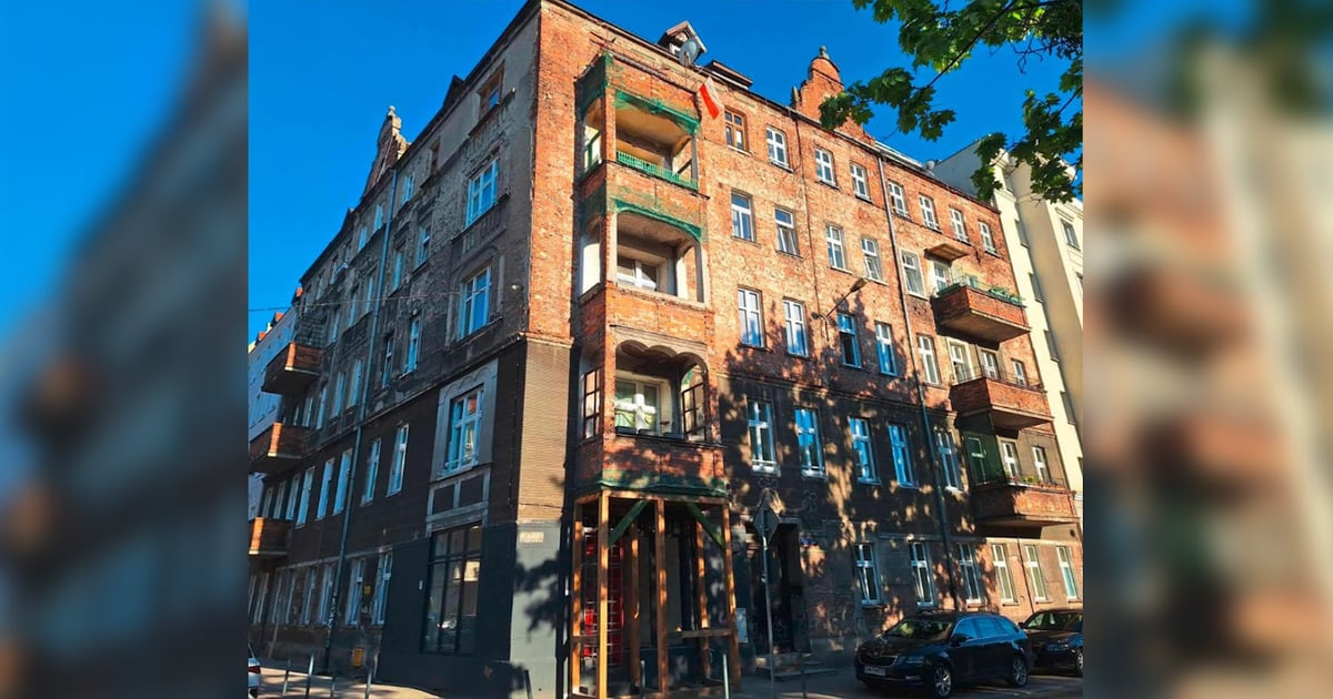 Czekolada i kość słoniowa: remont elewacji przy ul. Łowieckiej 9