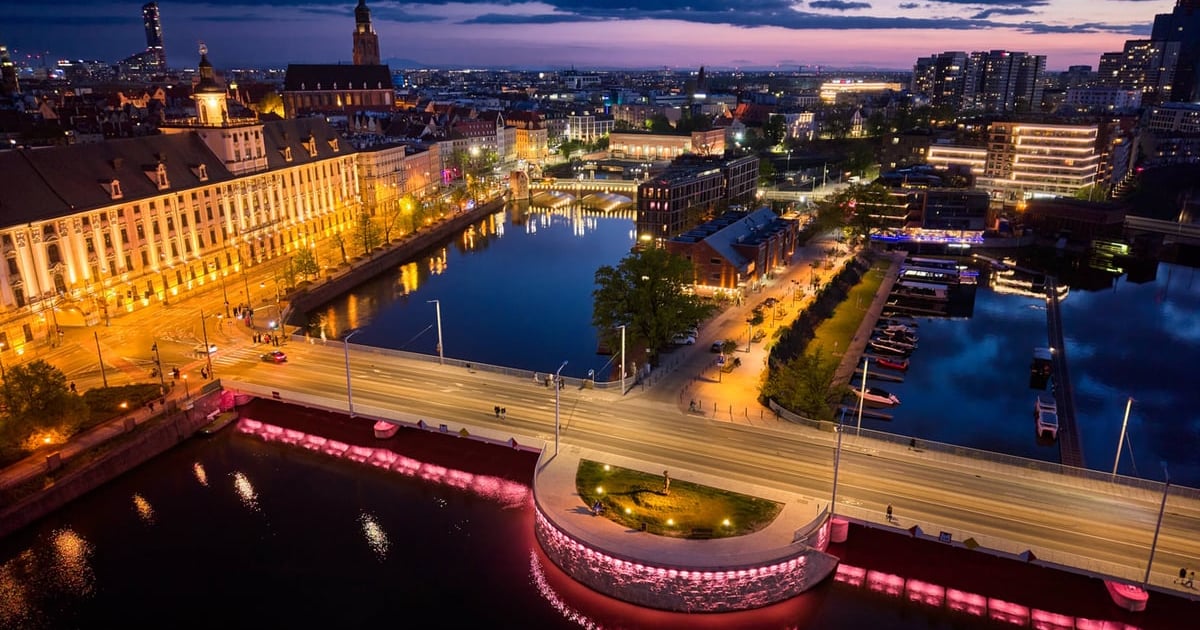 Wrocław podświetli dziś Most Uniwersytecki. W podziękowaniu