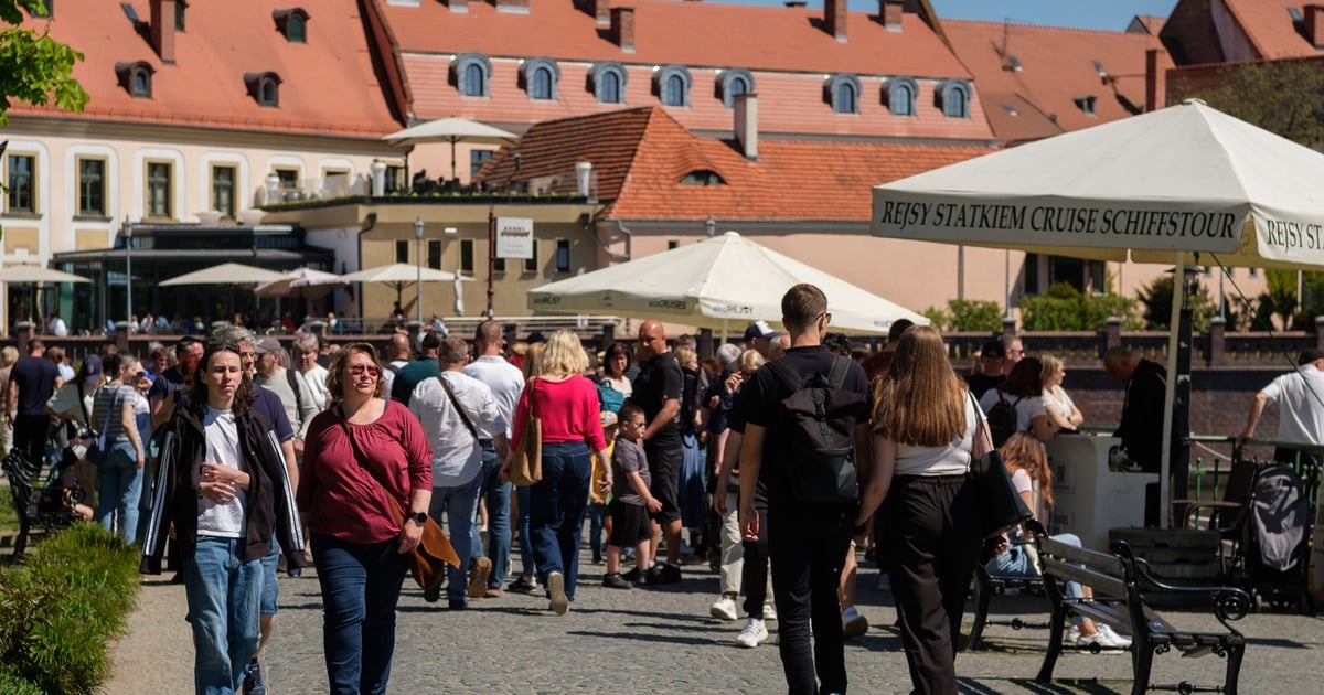 Taki piękny dzień jest jak mini wakacje! Wrocławianie i turyści wyruszyli na spacery | ZDJĘCIA