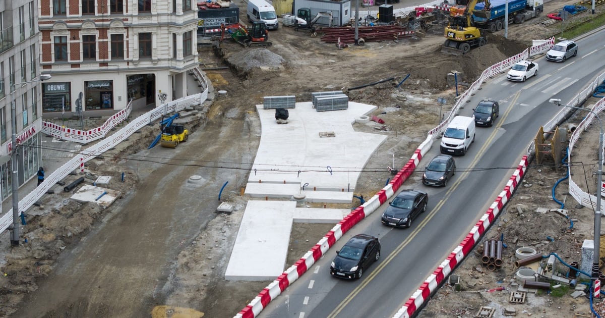 Leją beton na Drobnera-Dubois. Zaglądamy na budowę. Zobaczcie zdjęcia i film