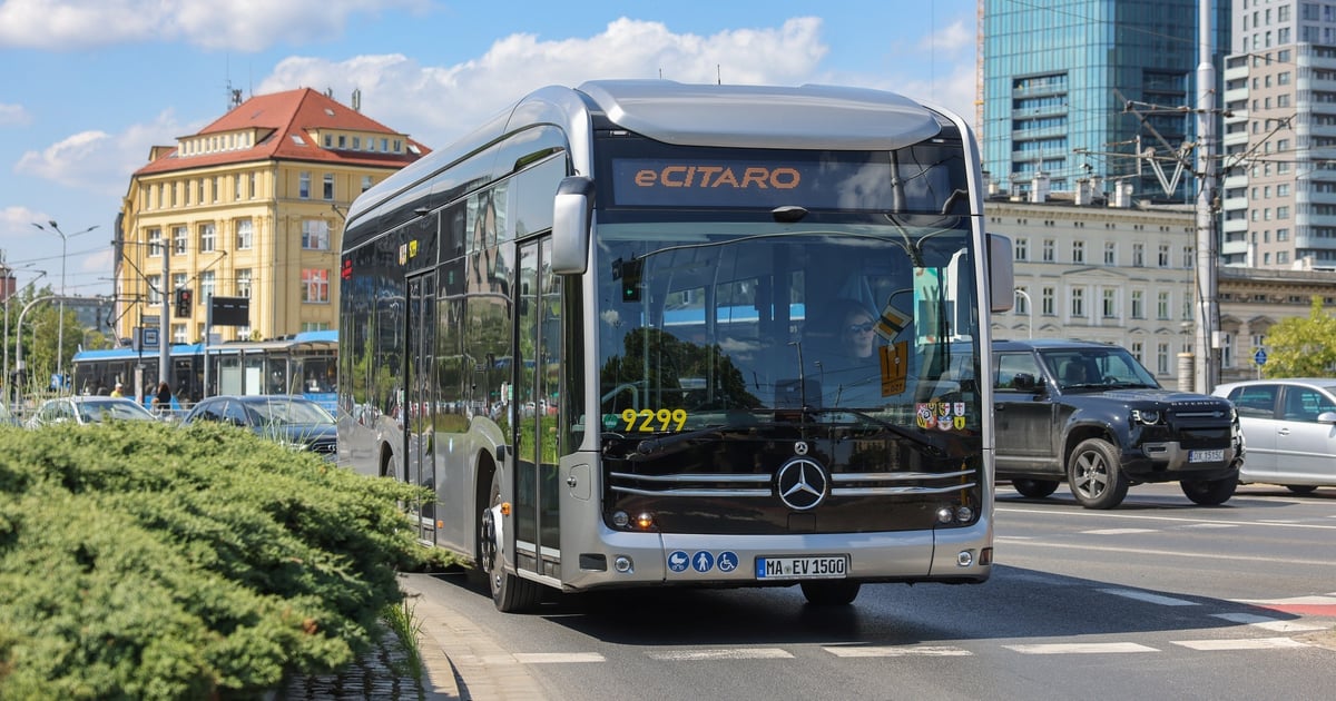 Mercedesem po Wrocławiu i Aglomeracji – to będzie debiut tego autobusu w Polsce