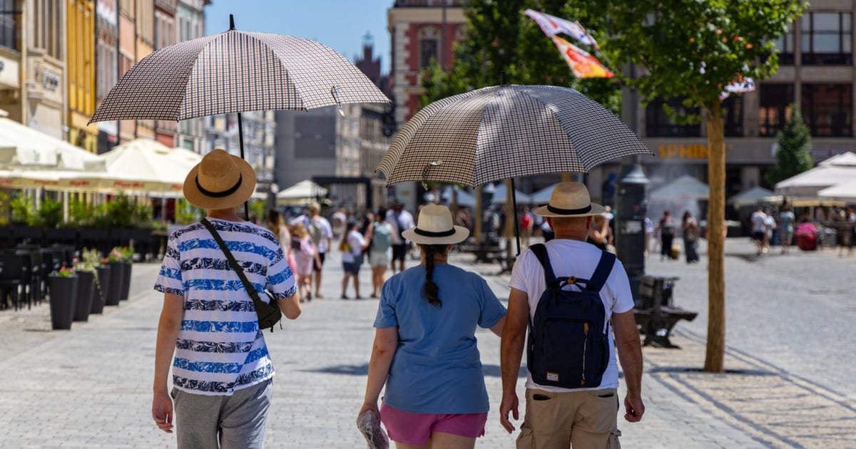 Chłodzimy się, jak możemy. W sobotę 38 stopni, w niedzielę ponad 40°C [ZDJĘCIA]