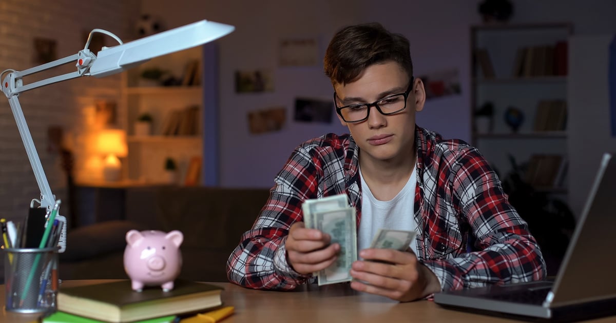 Stypendia dla studentów od gminy, firmy, fundacji. Sprawdź, jak je zdobyć!