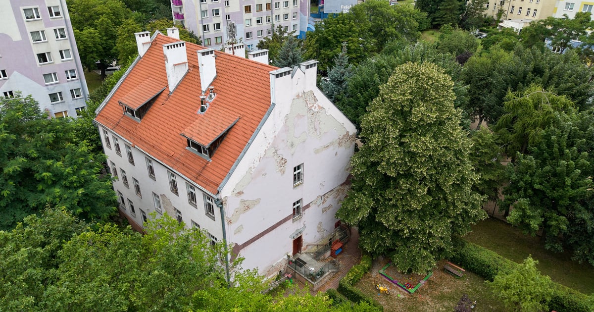 Zabytkowy „Domek Krasnoludków” do remontu