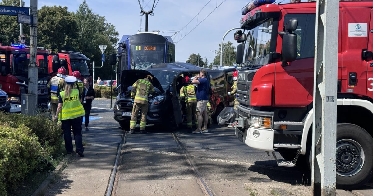 Wypadek na skrzyżowaniu Toruńskiej i Brücknera. Są ranni | ZDJĘCIA