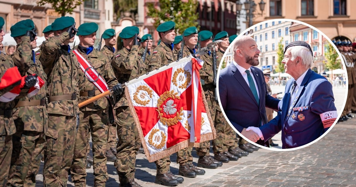 Święto Wojska Polskiego w Rynku. Apel, odznaczenia, prezentacja sprzętu wojskowego [ZDJĘCIA]