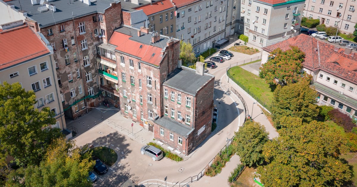 Kolejna kamienica z Ołbina doczeka się docieplenia. Przetarg ogłoszony!