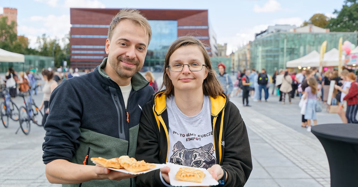 Kulinarna uczta na Placu Wolności trwa przez cały weekend [ZDJĘCIA]