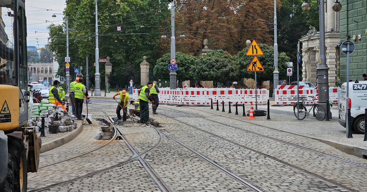 Wieczorne objazdy tramwajów w centrum. Powodem naprawa rozjazdów