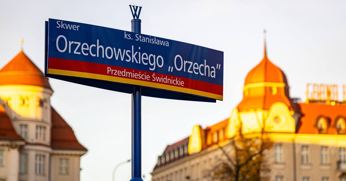 Skwer im. ks. „Orzecha” oficjalnie otwarty przy dworcu | ZDJĘCIA