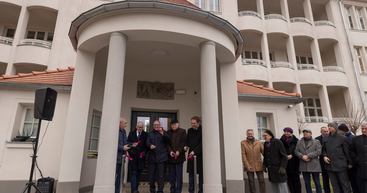 Dawny szpital Maxa Berga zajął Wydział Matematyki. Wkrótce dołączą stu ...