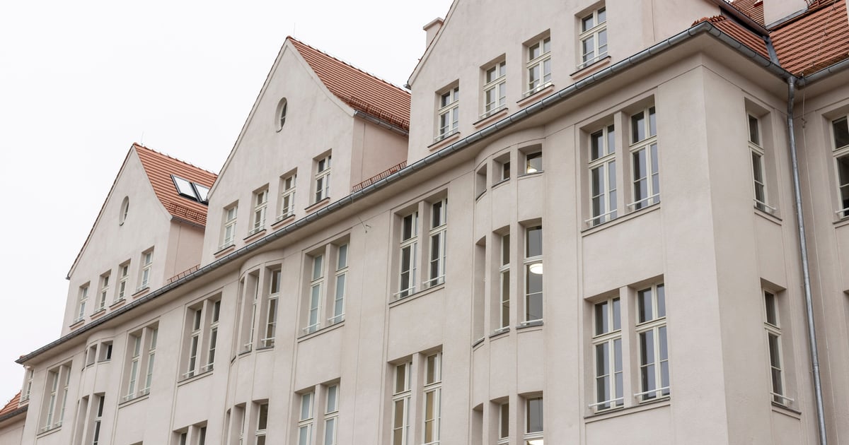 Dawny szpital Maxa Berga zajął Wydział Matematyki. Wkrótce dołączą stu ...