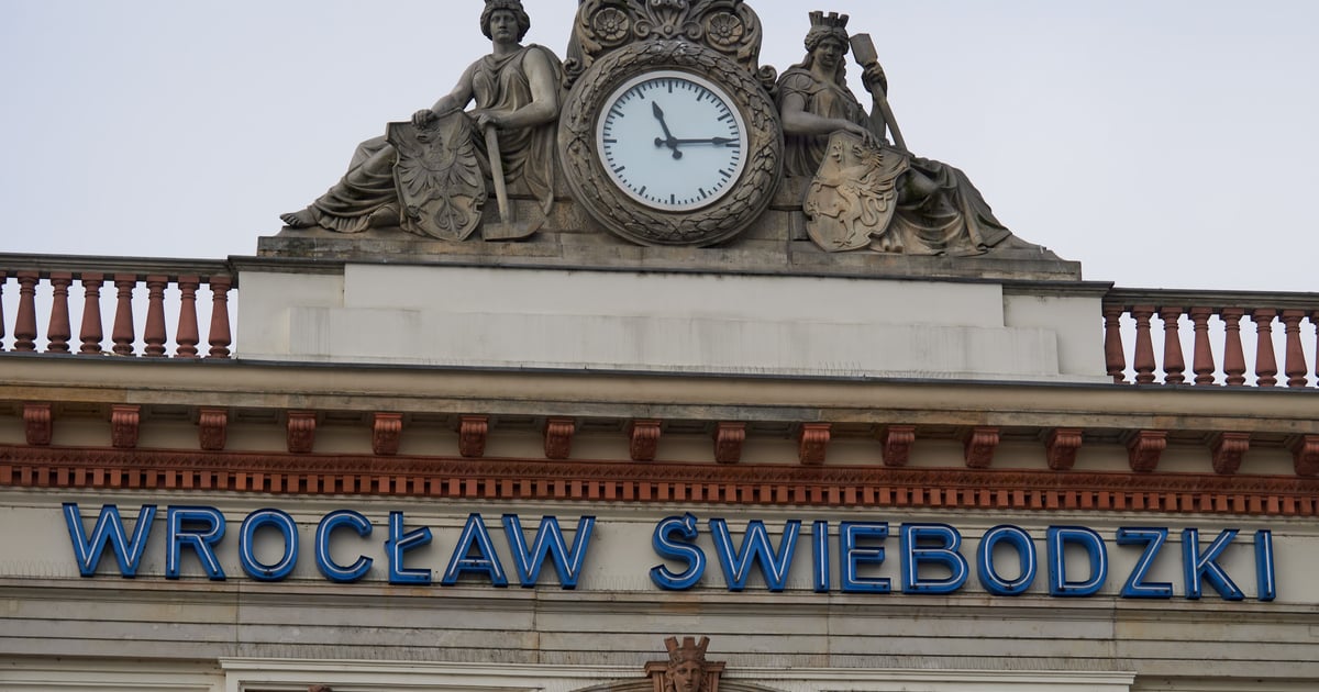 Kiedy zmiana czasu na zimowy 2023? Czy to ostatnia? Kiedy przestawiamy zegarki? Plusy i minusy zmiany czasu