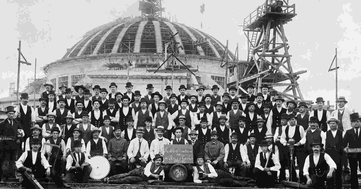 Tak powstawała wrocławska perła modernizmu. Dziś kończy 112 lat (ARCHIWALNE ZDJĘCIA)