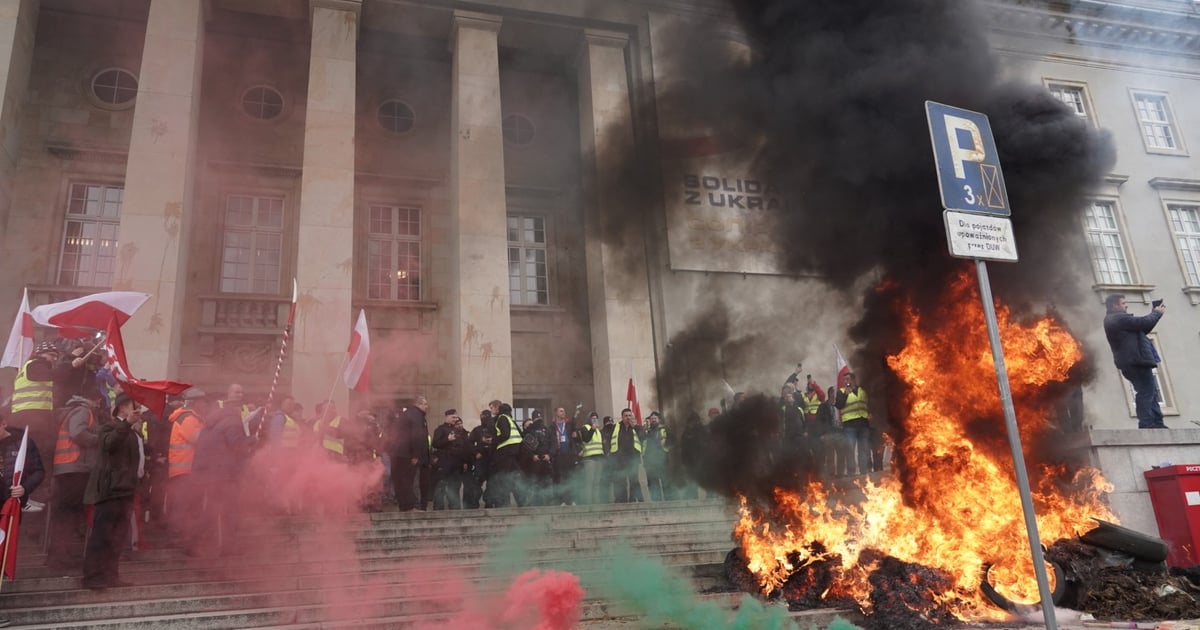 Strajk rolników w centrum Wrocławia zakończony. Zobacz zdjęcia z prote ...