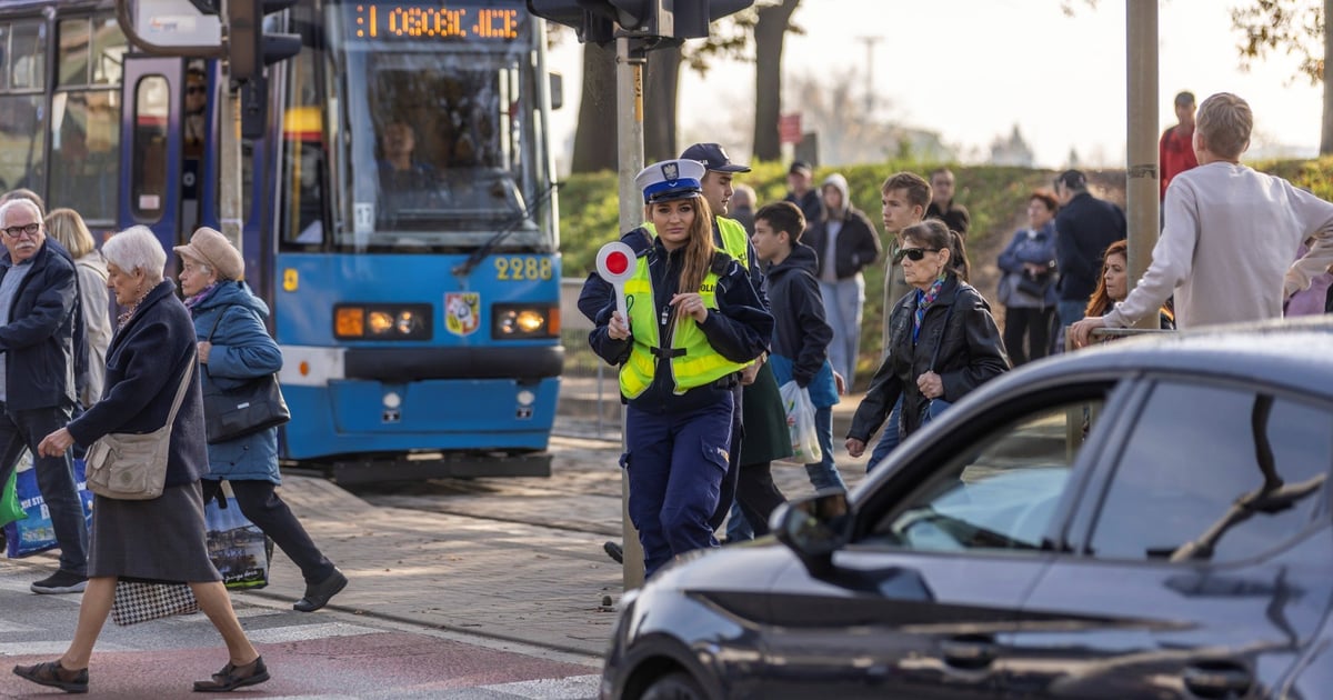 Komunikacja miejska na Wszystkich Świętych 2025 we Wrocławiu [TRASY, MAPY]