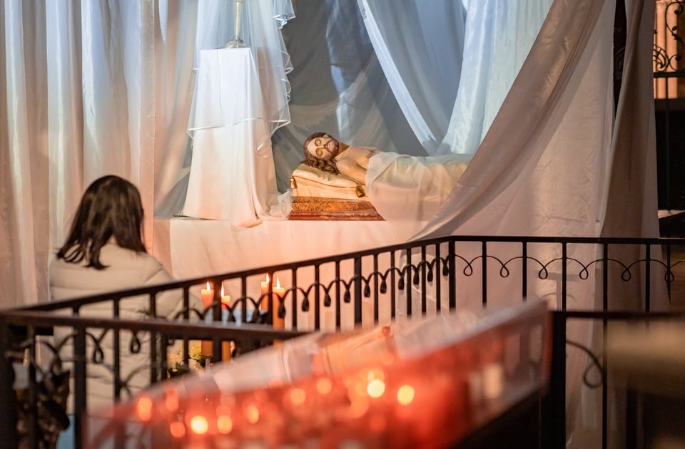 Wielkanoc 2025. Groby Pańskie we wrocławskich kościołach | ZDJĘCIA