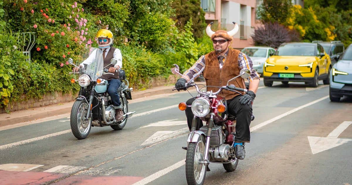 Stylowe i klasyczne motocykle przejechały przez Wrocław [DUŻO ZDJĘĆ]