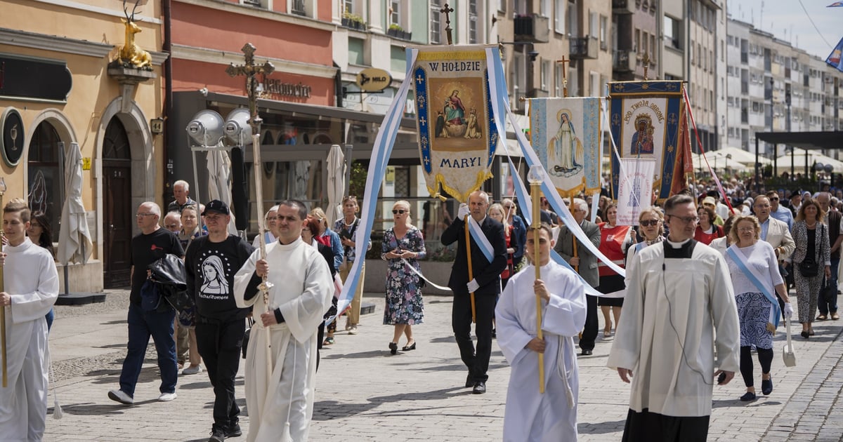 Boże Ciało we Wrocławiu. Procesja przeszła przez centrum miasta