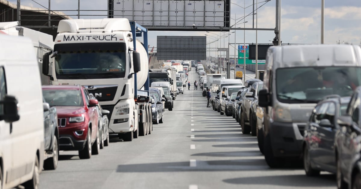 Kolizja na AOW. Utrudnienia na jezdni w stronę Warszawy
