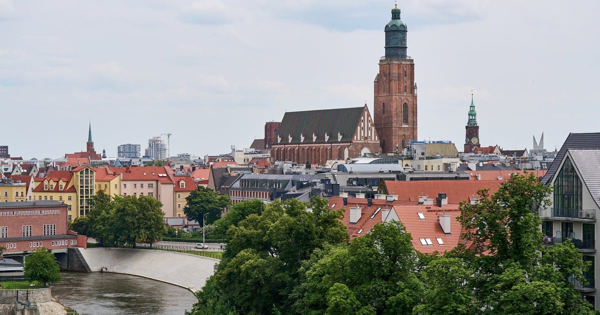Warto tu zajrzeć nie tylko dla sztuki. Widok zapiera dech w piersiach