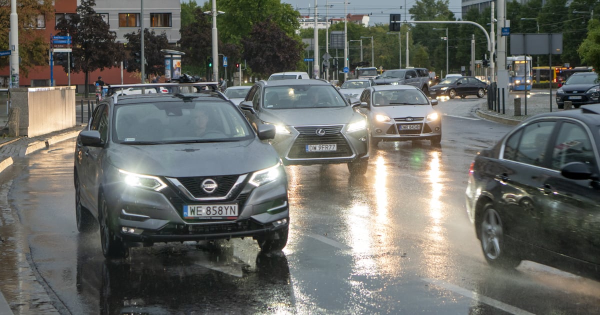 Deszcz i chłodniejsze dni. Lato we Wrocławiu zwalnia