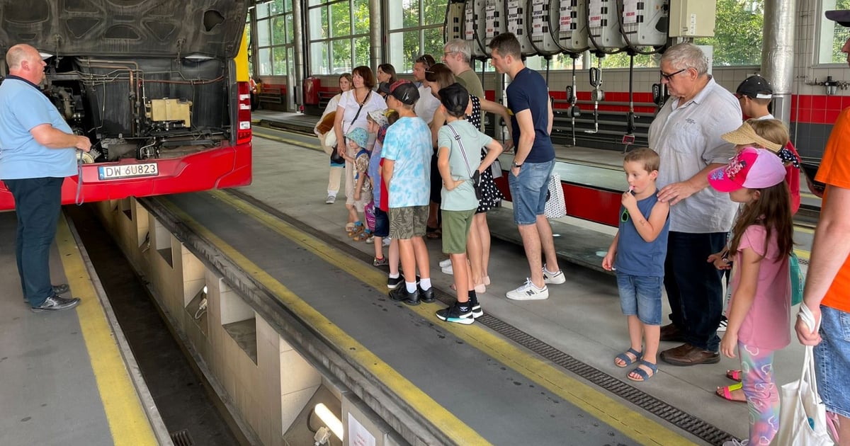 MPK zaprasza dzieci na wakacje na zajezdni tramwajowej lub autobusowej