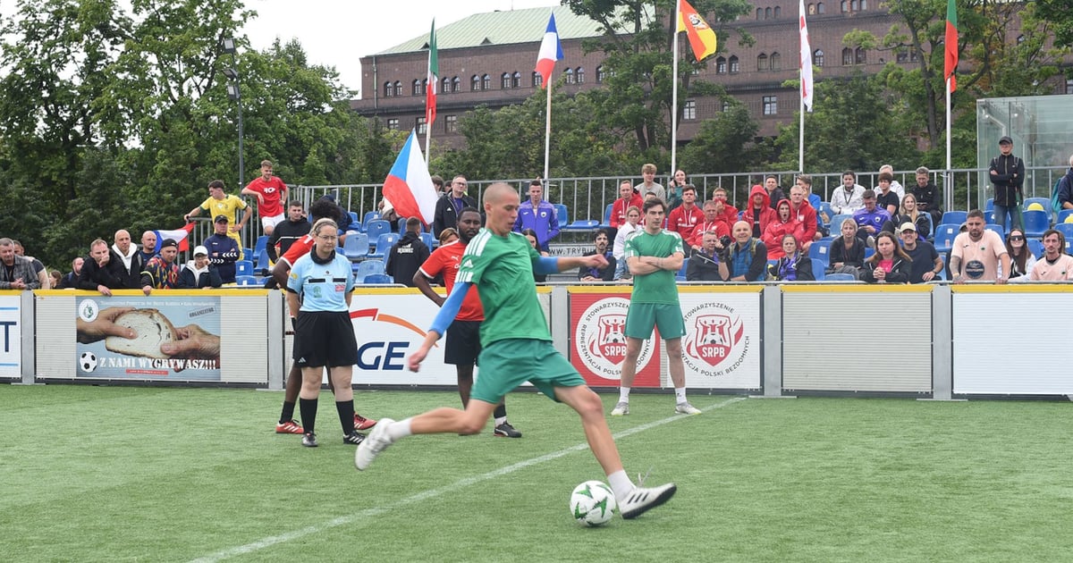 Dziś wielki finał Wrocław Cup 2025. Piłkarze z całego świata grają na placu Wolności