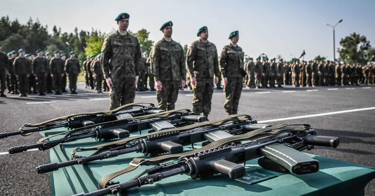 Pojechali na wakacje i dostali karabiny. To wakacje z wojskiem