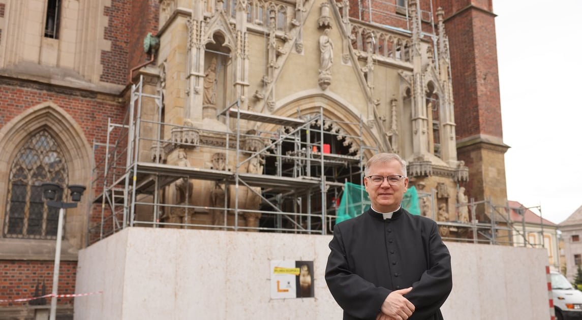 Tak wypiękniało główne wejście do katedry na Ostrowie Tumskim
