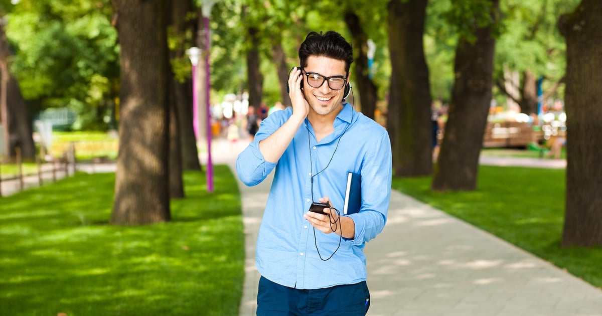 Spaceruj i słuchaj. Powstaje prozdrowotna aplikacja