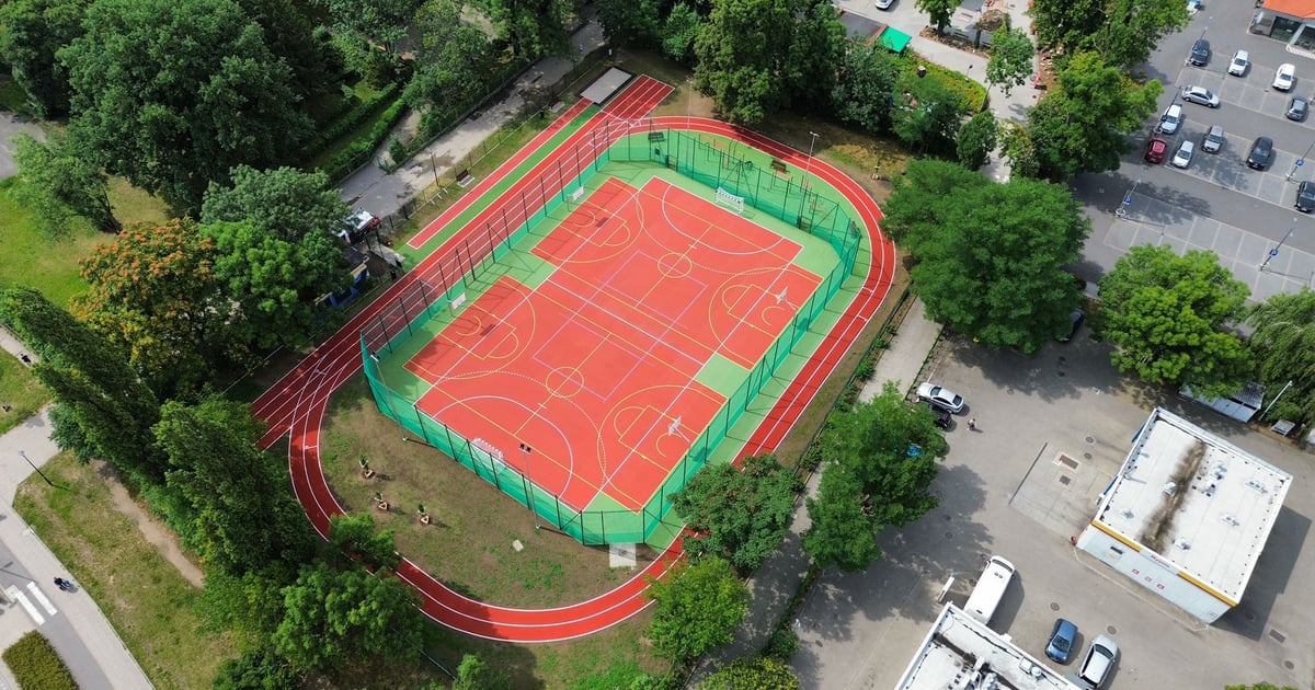 Nowe boisko szkolne przy ul. Czeskiej jest już gotowe | ZDJĘCIA