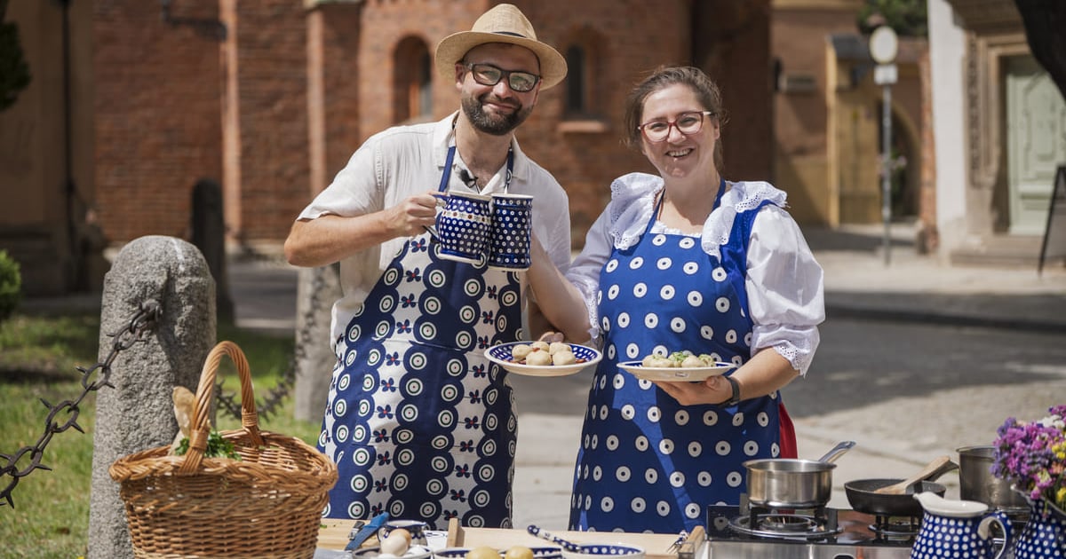 Specjały Jurka z widelcem. Tak się gotuje kluski wrocławskie z grzanką | FILM