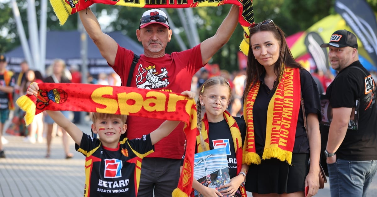 Betard Sparta Wrocław pokonała Pres Toruń 56:34 | ZDJĘCIA KIBICÓW