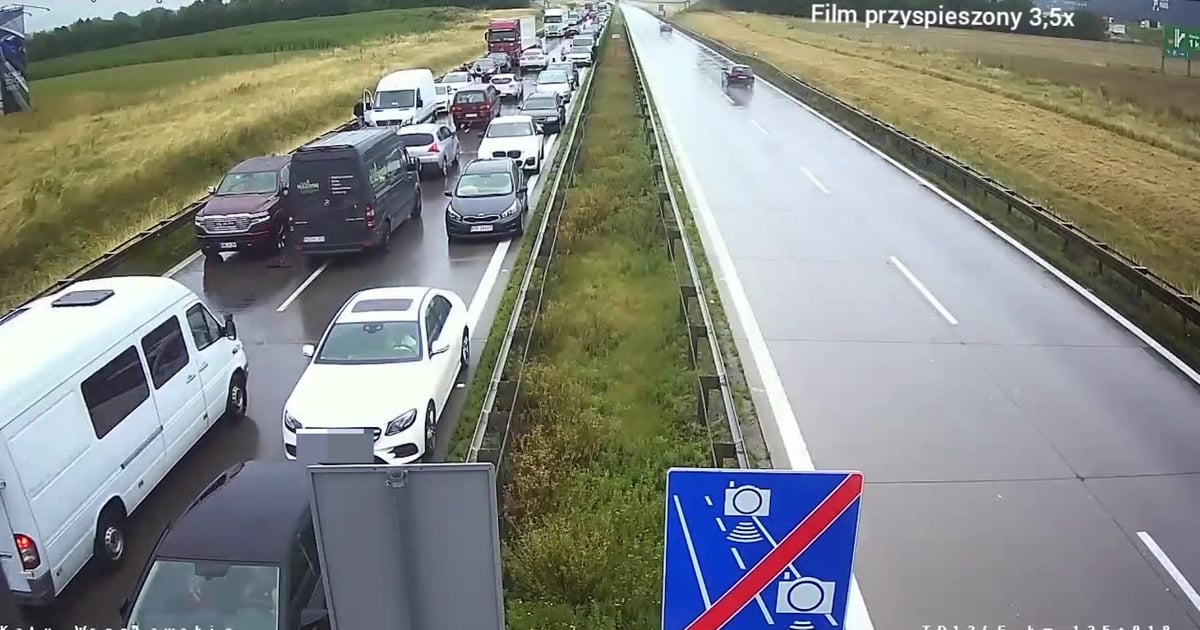 Na autostradzie A4 jechali pod prąd korytarzem życia