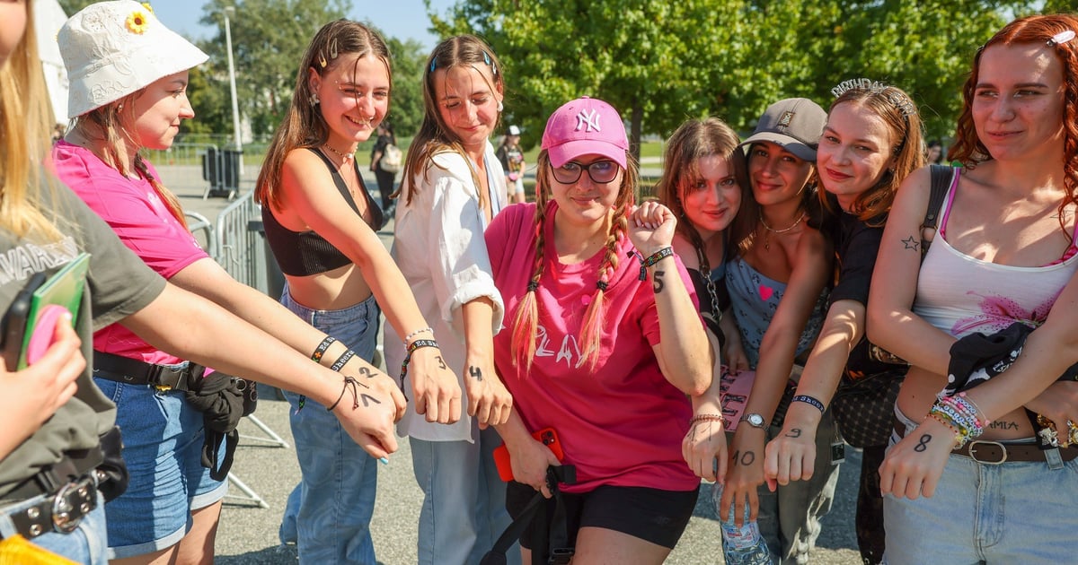 Ed Sheeran we Wrocławiu. Fani już w drodze na koncert | ZDJĘCIA