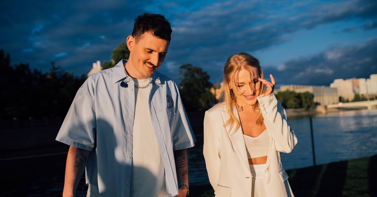 Dawid Podsiadło i Kaśka Sochacka z nowym utworem na barce we Wrocławiu! Zobacz teledysk