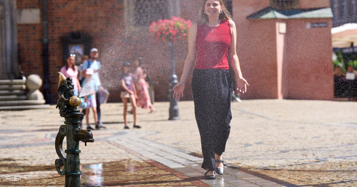 Sierpień wciąż trwa - uwaga na upały! IMGW ostrzega