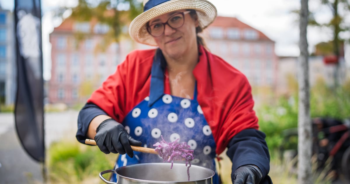 Specjały Jurka z widelcem. Tak się robi kapustę po wrocławsku | FILM
