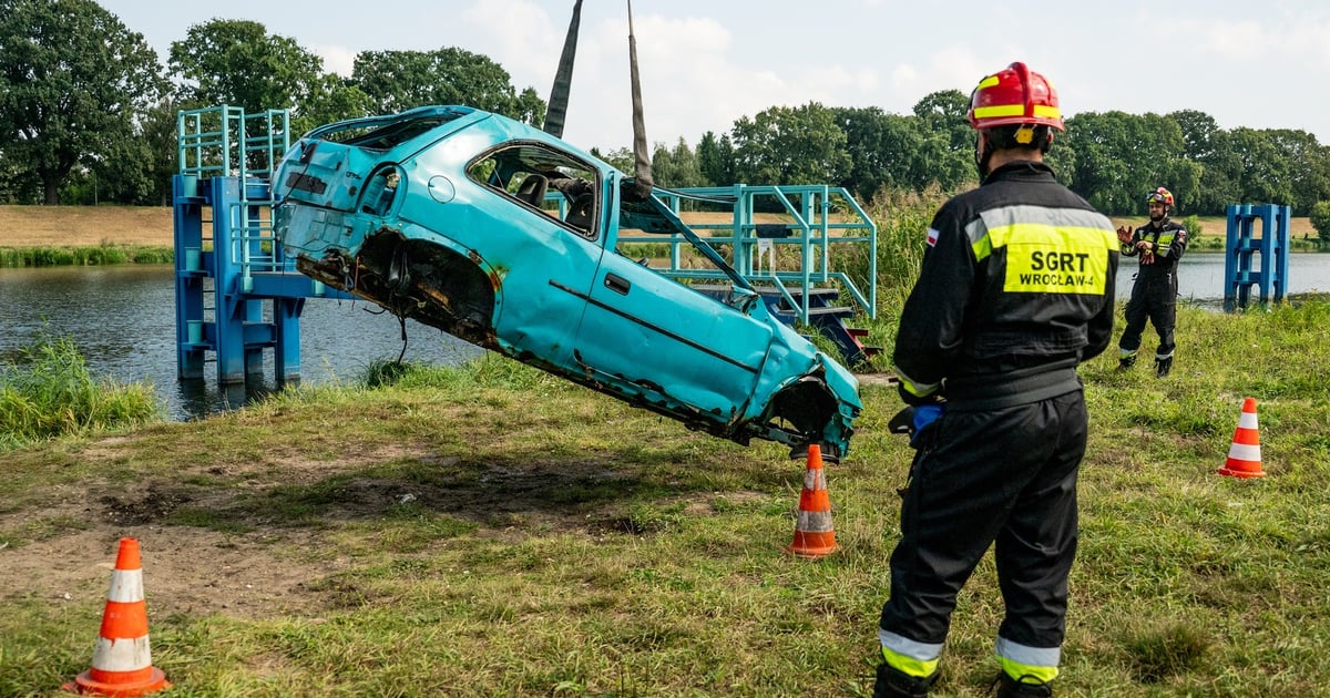 "Wyspa 2025" - spektakularne manewry służb we Wrocławiu