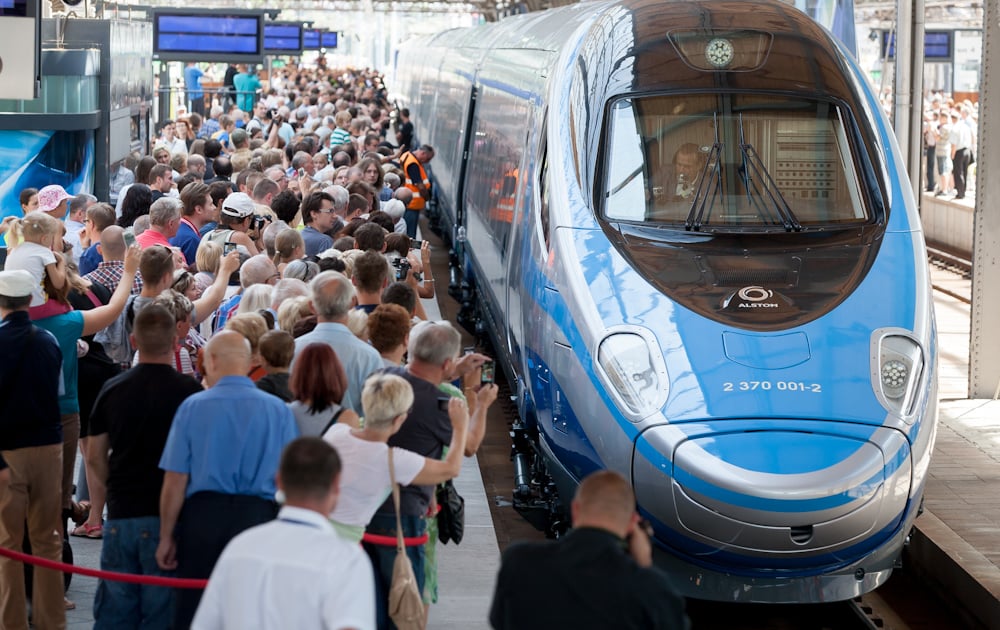 Pendolino wraca do rozkładów jazdy. Z Wrocławia do Warszawy w 3,5h