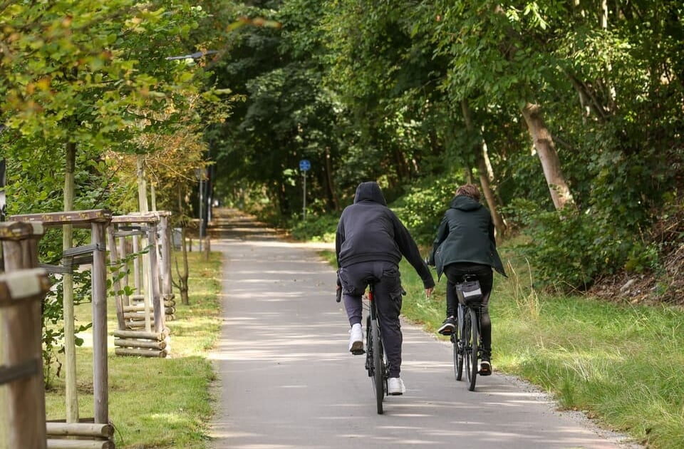 Ponad połową Promenady Krzyckiej możemy już jeździć. Kiedy kolejne etapy?