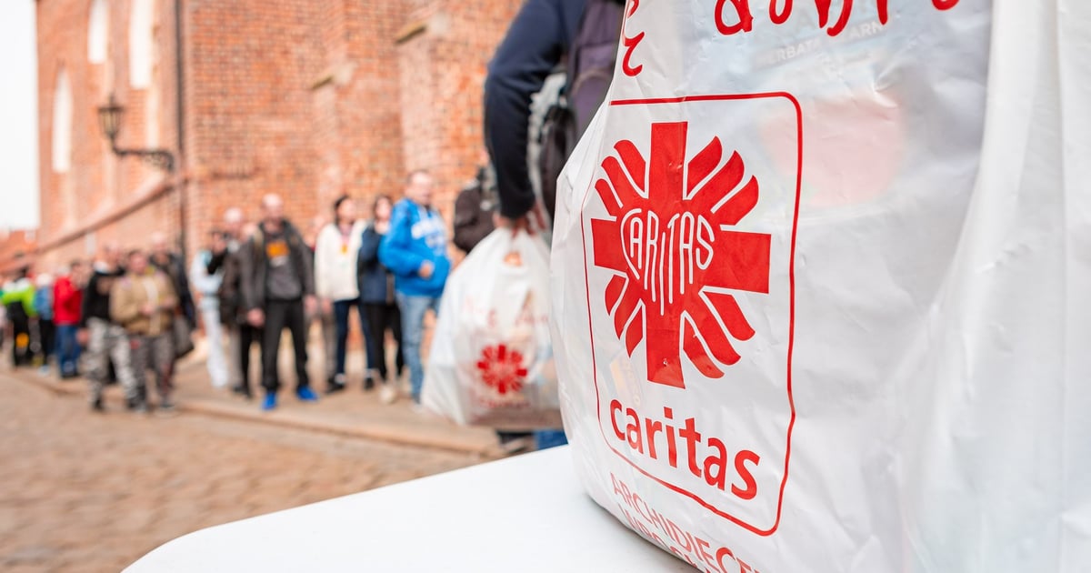 Ciepły posiłek na Małachowskiego zamiast na Słowiańskiej. Zmiana!