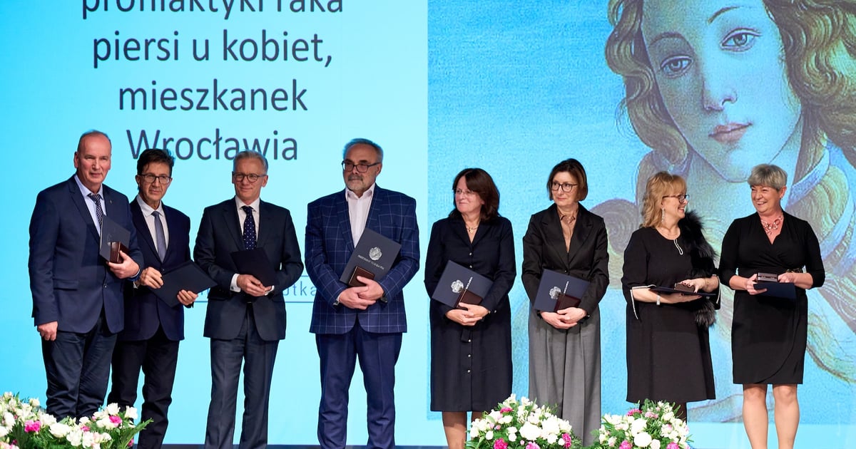 30 lat profilaktyki raka piersi we Wrocławiu. Medycy odznaczeni
