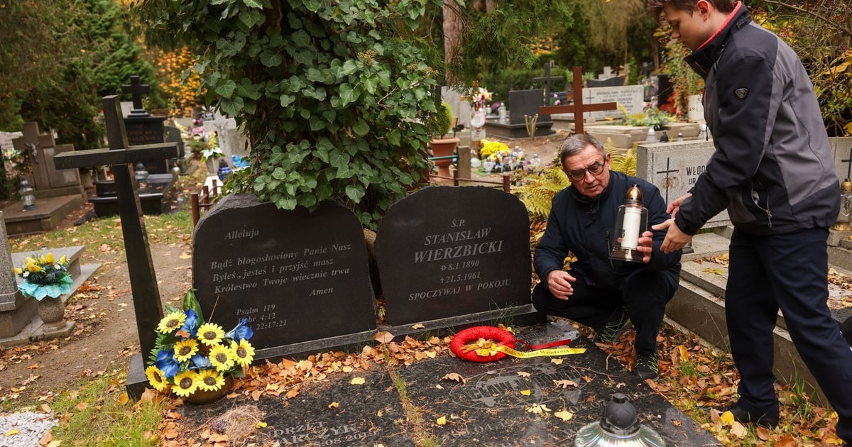 Wrocławski Znicz Pamięci 2025: Radni składają hołd zasłużonym