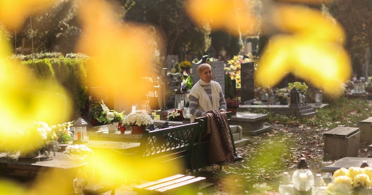 Mija spokojny dzień Wszystkich Świętych. Zdjęcia z Grabiszyńskiego