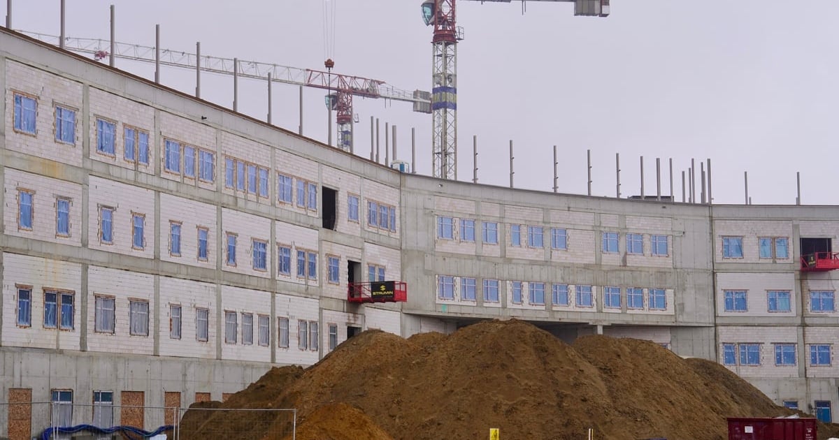 Na budowie Nowego Szpitala Onkologicznego praca wre. Możliwe, iż powstanie szybciej