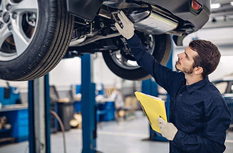 Samochód w gotowości na nagłą ewakuację - lekcja 6 z 12 o bezpieczeństwie dla wrocławian