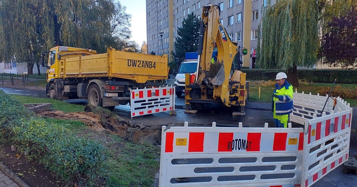 Awaria wodociągowa na Muchoborze Małym. MPWiK podstawiło beczkowóz